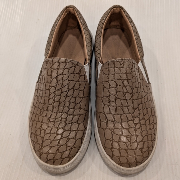 Women's tan snakeskin croc embossed slip-on loafers casual sneakers size 38 - Picture 12 of 12
